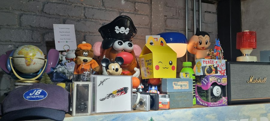 Photo rare collectible items